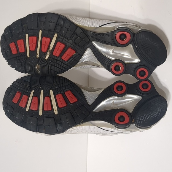 NIKE WOMENS SHOX WHITE/ BLACK leather SIZE 8.5 RARE RUNNING SHOES - Picture 9 of 10